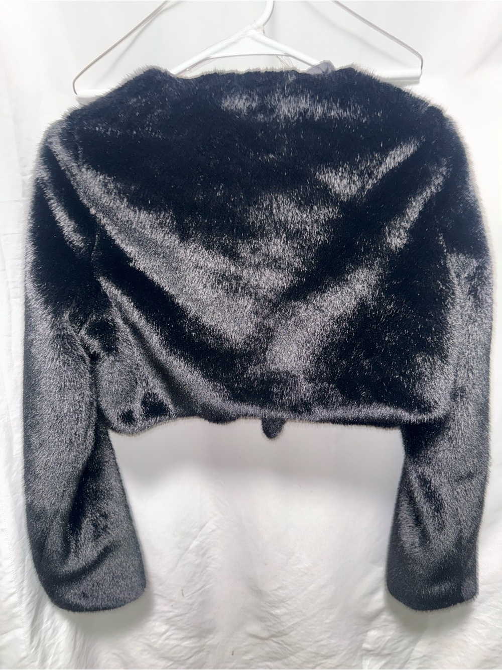 Windsor Black Faux Fur Cropped Jacket - Picture 4 of 4